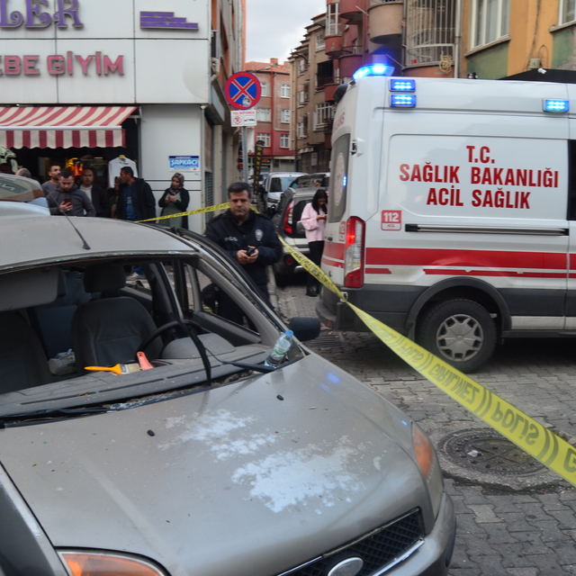 Otomobildeki piknik tüpünde gaz sıkışması: 1 yaralı