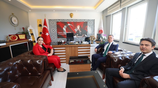 Muğla Valisi Akbıyık, Seydikemer Cumhuriyet Başsavcısı Konukcu'yu ziyaret etti