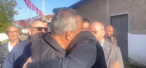 Şehit babası MHP'li başkana sarılıp "Beni Devlet Bahçeli'ye götürün" dedi