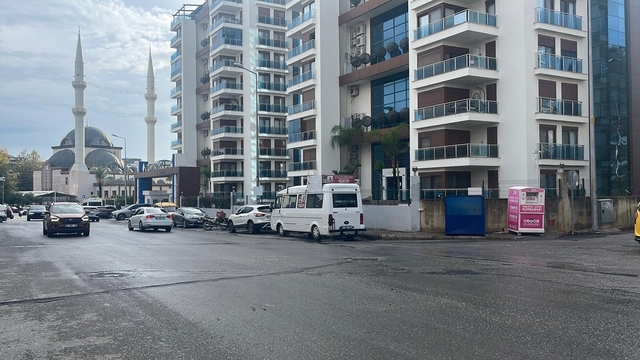 Alanya'da sokakta kadına saldırıda bulunan şahıs yakalandı