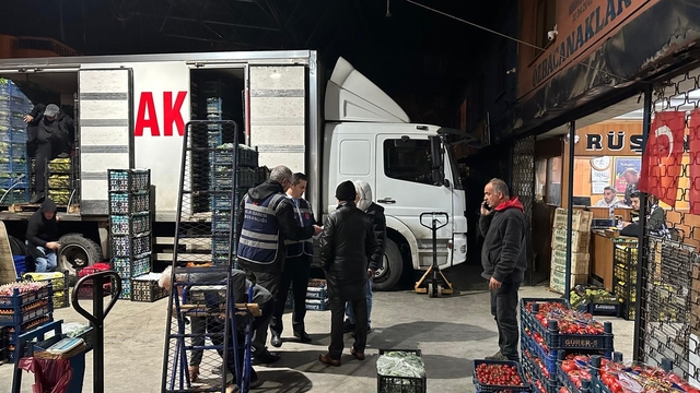 Defterdarlıktan Zonguldak Hali'ne şafak denetimi