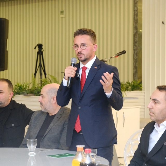 İnegöl Marangoz ve Mobilyacılarında seçim heyecanı
Yasin Altuntepe başkan a...