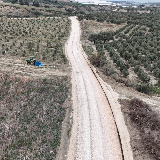 Hatay Büyükşehir Belediyesi, Arsuz'da 6 kilometrelik yolu yeniledi
