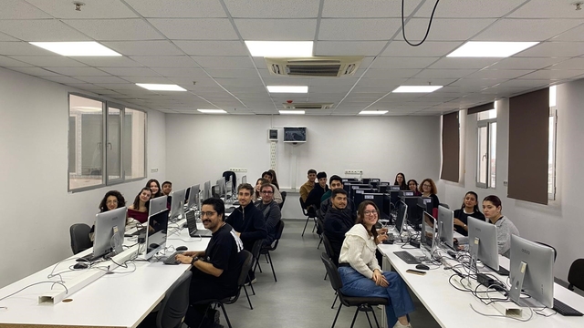 ADÜ'de bilgisayar labaratuvarı yenilendi