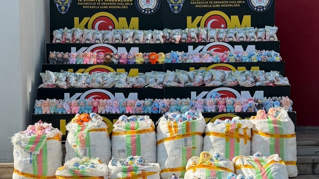 Adana'da 2 bin 605 gümrük kaçağı "Labubu" oyuncak ele geçirildi