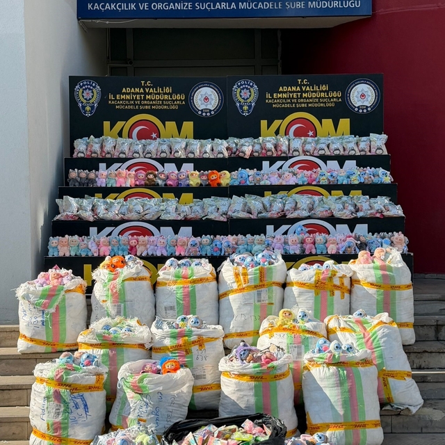 Adana'da 2 bin 605 gümrük kaçağı "Labubu" oyuncak ele geçirildi