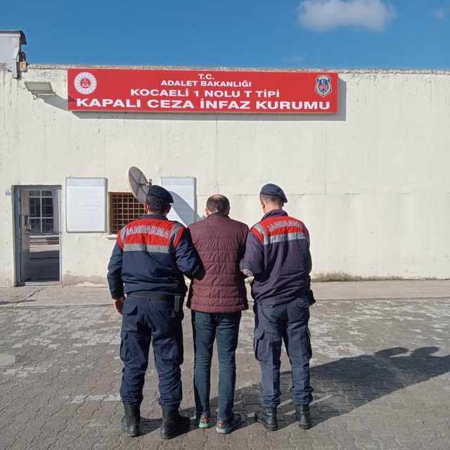Kocaeli'de FETÖ'den 6 yıl 3 ay hapis cezasıyla aranan şahıs yakalandı