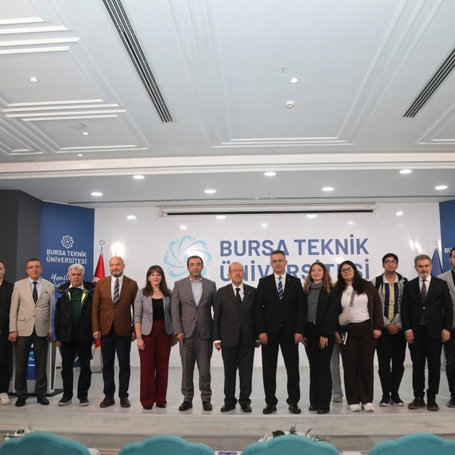 Dr. Ahmet Özkul; "Hayatın içinde olun iz bırakın"