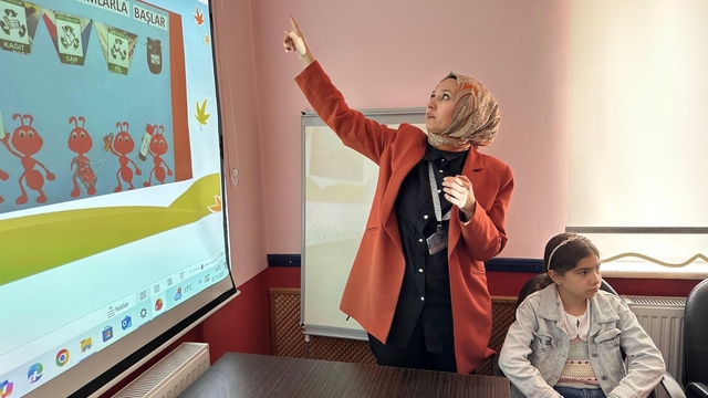 Kütahya Belediyesi'nden özel öğrencilere sıfır atık eğitimi