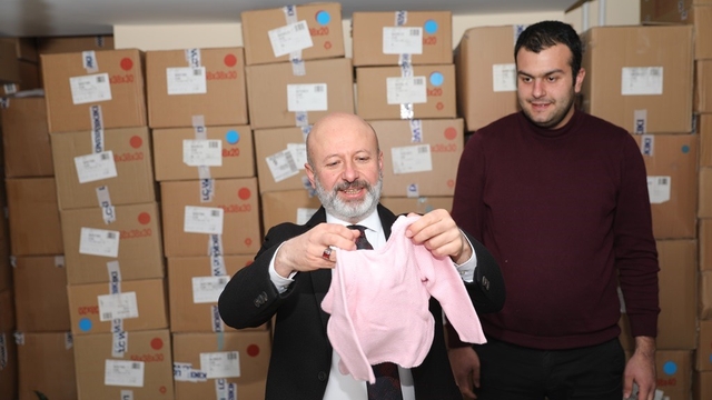 Başkan Çolakbayrakdar: "Her eve, her gönüle dokunan hizmetlerle örnek oluyoruz"