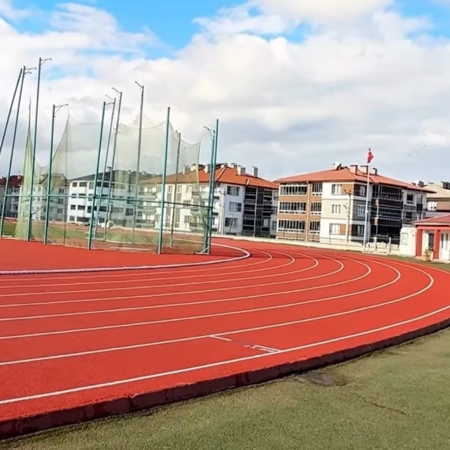 Halil Akkaş Atletizm Stadı yenilenen yüzüyle hizmete açılıyor