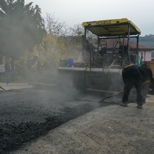 Ordu'da sıcak asfalt çalışmaları sürüyor