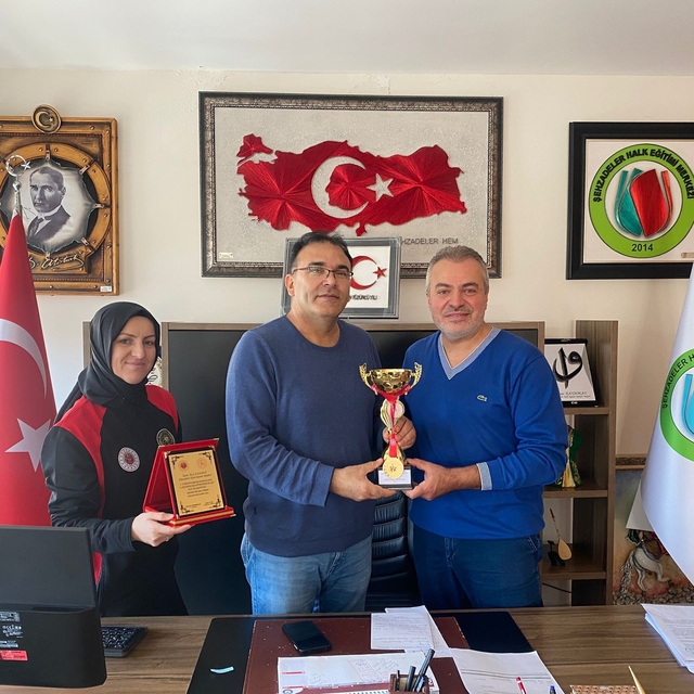 Şampiyona kupası verildi