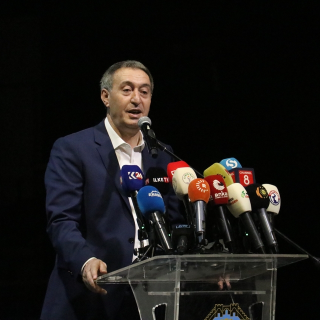 DEM Parti'li Bakırhan: Toplumun beklentisi, kayyım atanan başkanların görev...