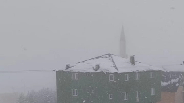 Giresun yaylaları beyaza büründü