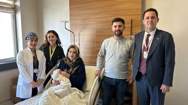 Van'da "prenses doğum" dönemi başladı
Anneler ağrısız şekilde bebeklerini kucaklarına alıyor