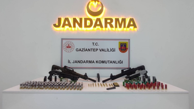 Gaziantep'te 29 adet ruhsatsız silah ele geçirildi: 2 şahıs tutuklandı