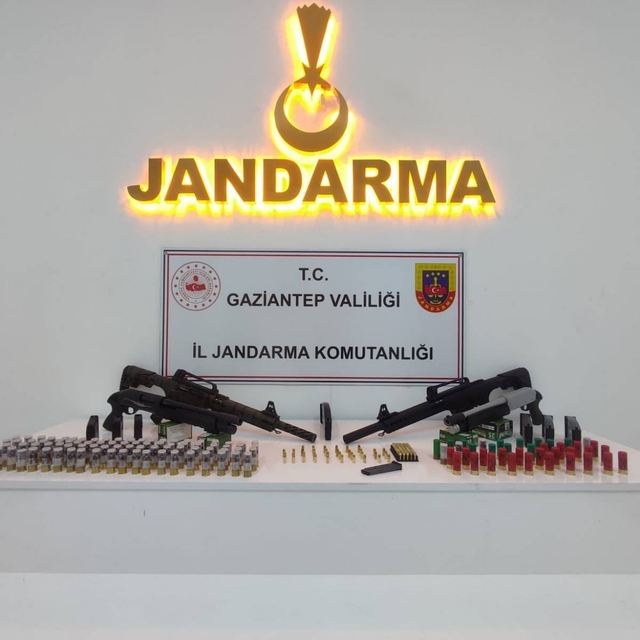 Gaziantep'te 29 adet ruhsatsız silah ele geçirildi: 2 şahıs tutuklandı