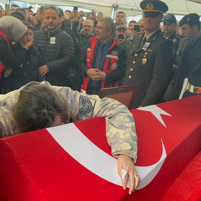 Şehit Astsubay Başçavuş Akın Karakuş'un cenazesi memleketi Sakarya'da