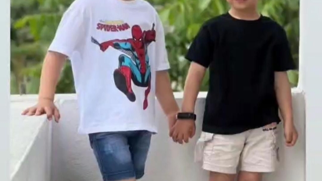 TIR'a çarpan otomobilde ölen kardeşler Adar ve Zana, yan yana defnedildi