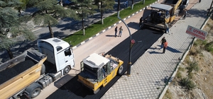 Karayolları tarafından Demirci'de sıcak asfalt çalışmalarına başlandı