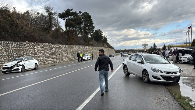Bolu'da zincirleme kaza: 3 yaralı
