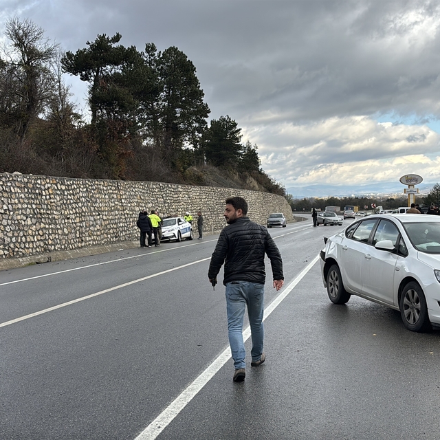 Bolu'da zincirleme kaza: 3 yaralı