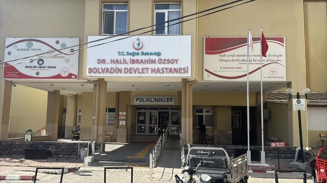 Fatih'te gıda zehirlenmesi şüphesiyle anne ve 2 çocuğunun ölümü Afyonkarahisar'daki hemşehrilerini üzdü