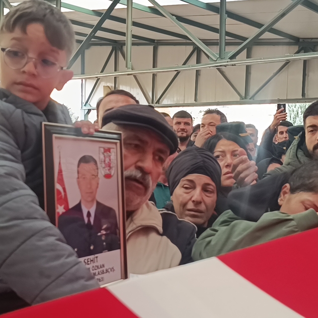 Şehit Astsubay Başçavuş Özcan, Niğde'de son yolculuğuna uğurlandı