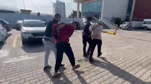 İskenderun'da aranan 2 şahıs yakalandı