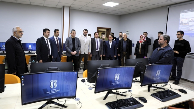 SUBÜ'de Yazılım Geliştirme ve Sistem Laboratuvarı açıldı