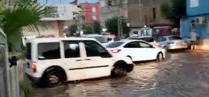 Adana'da kısa süreli sağanak hayatı olumsuz etkiledi