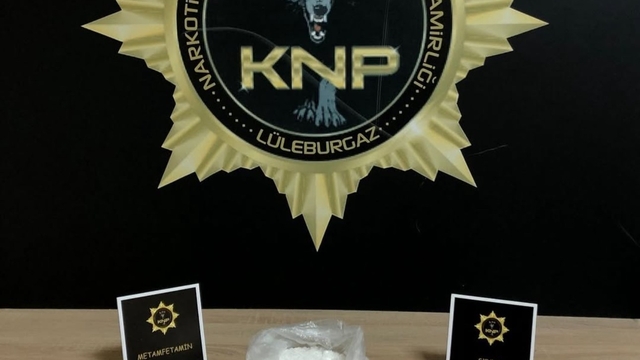 Lüleburgaz'da motosikletli şahıslardan uyuşturucu çıktı