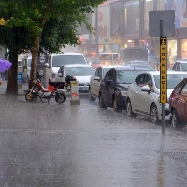 Erzincan çevrelerinde kuvvetli yağış uyarısı