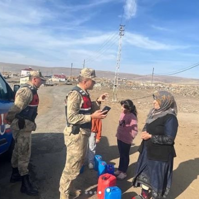 Jandarma kadına yönelik şiddeti önlemek için kapı kapı dolaşıyor