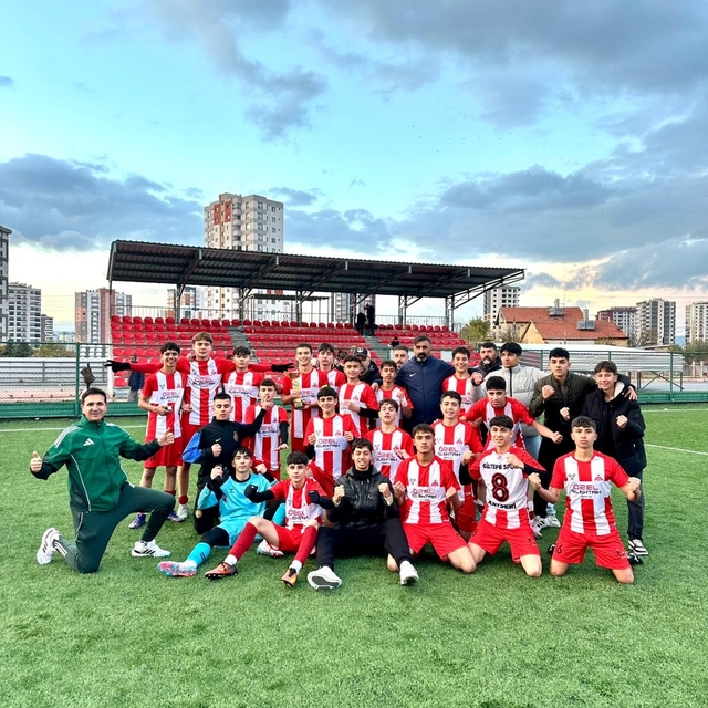 Gültepespor U-16 namağlup şampiyon
