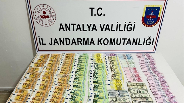 Antalya'da çelik kasadan hırsızlık yapan şüpheli yakalandı