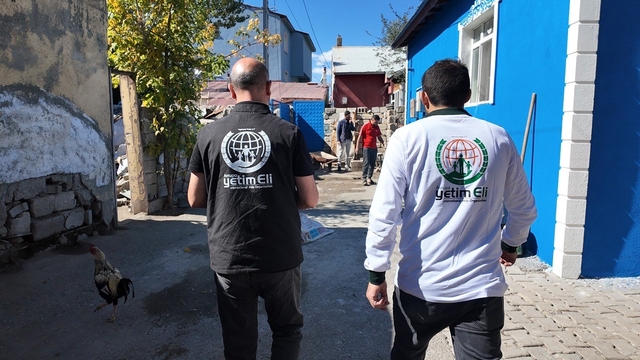 Avrupa Yetim Eli Derneği Ağrı'da nakdi yardım gerçekleştidi