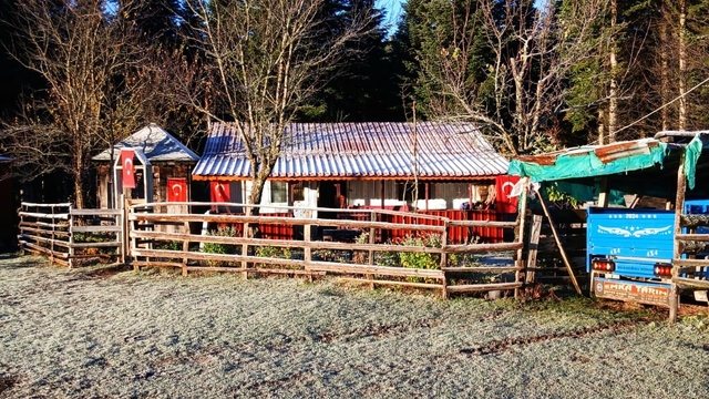 Sakarya'da mevsimin ilk karı yağdı