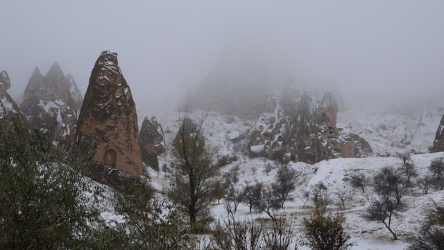 Kar Kapadokya'ya çok yakıştı