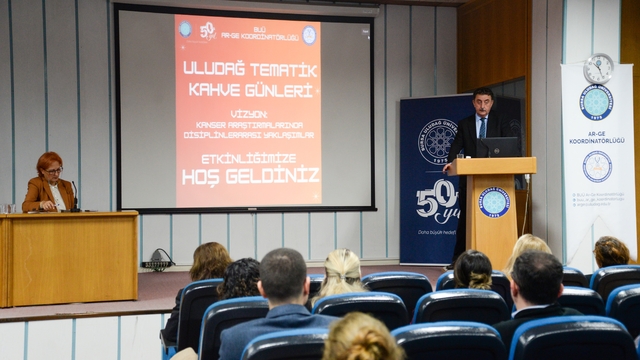 Tematik Kahve Günleri'nde kanser araştırmaları konuşuldu
"Kanser tedavisi sosyal alanları kapsamalı"