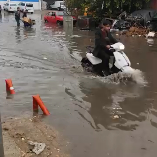 Batman'da sağanak etkili oldu