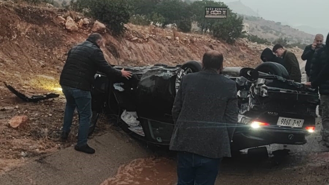 Şırnak'ta otomobil takla attı: 2 yaralı