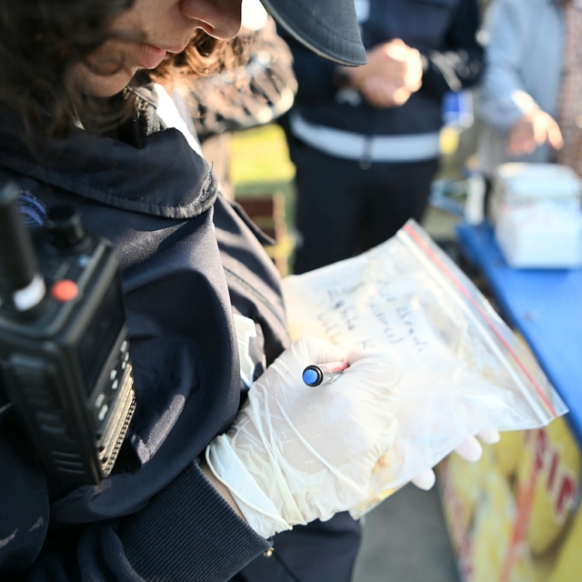 Başkan Günel'den sokak lezzetlerine sıkı takip