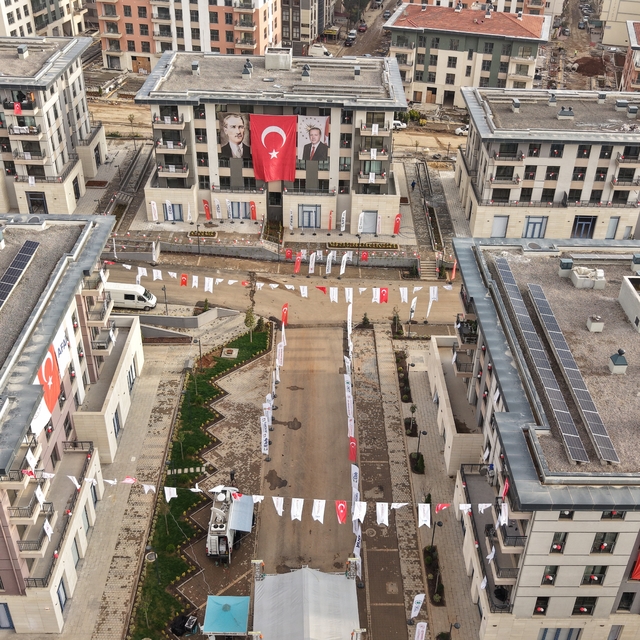 Kahramanmaraş'ta depremzedeler bir bir evlerine kavuşuyor