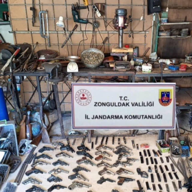Zonguldak'ta silah kaçakçılığı operasyonunda 2 tutuklama