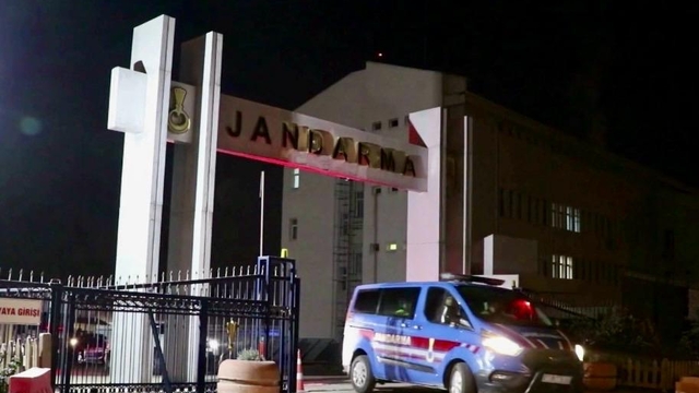 Kırşehir'de 33 bin litre sahte akaryakıt ele geçirildi: 3 gözaltı