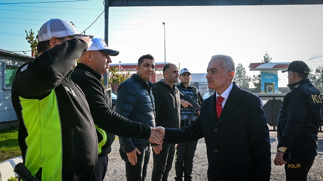 Kırklareli Valisi Turan, Babaeski Bölge Trafik Denetleme İstasyon Amirliği'ni ziyaret etti