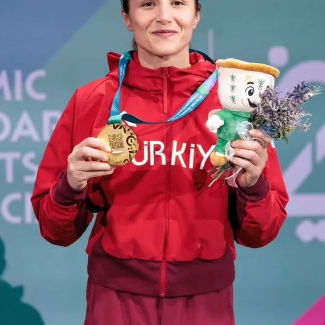 Riyad'dan Kayseri'ye 1 altın, 1 bronz geldi