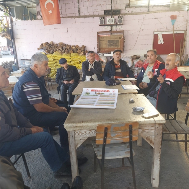Koçarlı'da üreticilerle şap hastalığı ve tarımsal desteklemeler görüşüldü